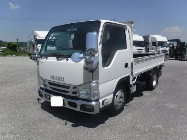 いすゞ エルフ TRG-NKR85A(2WD)の写真1