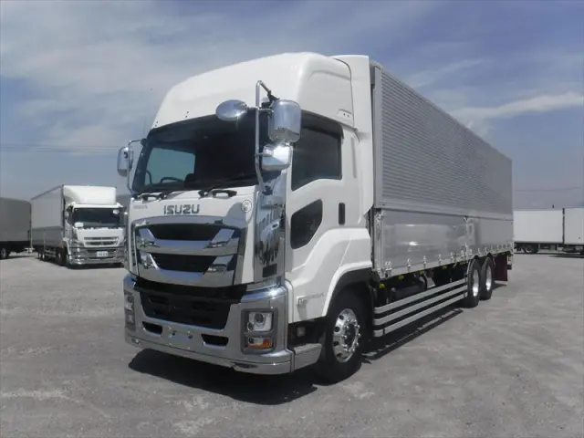 いすゞ ギガ 2PG-CYJ77D(2WD)の写真1