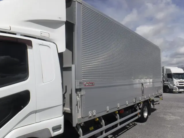 三菱 ファイター 2KG-FK64F(2WD)の写真2