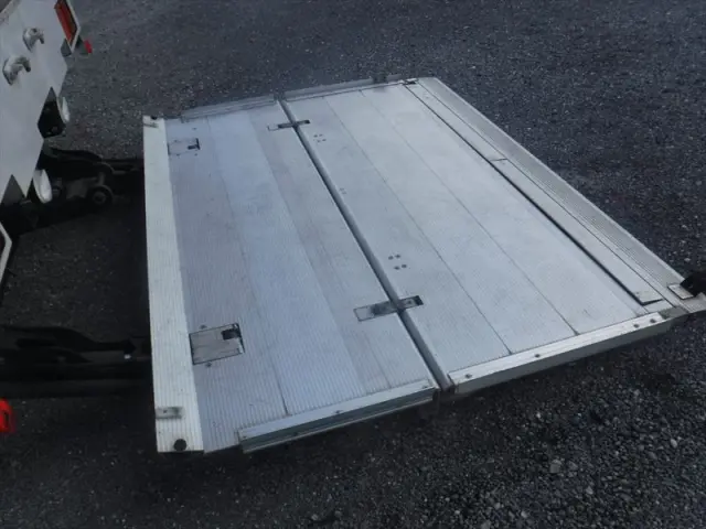 三菱 ファイター 2KG-FK64F(2WD)の写真25