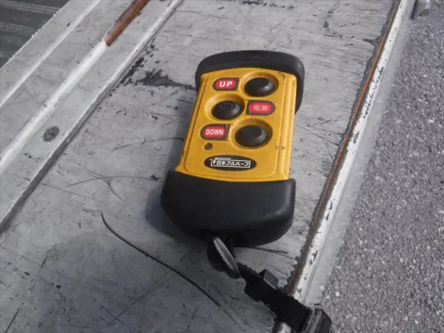 三菱 ファイター 2KG-FK64F(2WD)の写真26