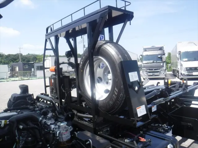 いすゞ フォワード 2RG-FRR90S4(2WD)の写真22