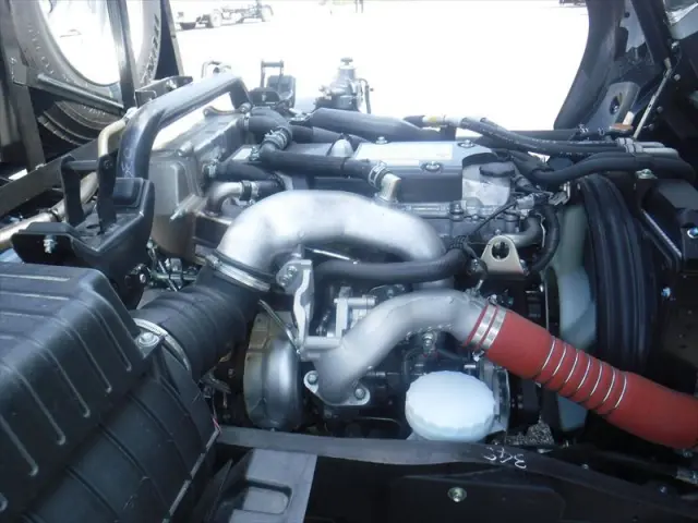 いすゞ フォワード 2RG-FRR90S4(2WD)の写真23