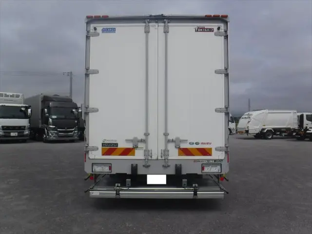 いすゞ フォワード 2RG-FRR90T2(2WD)の写真17