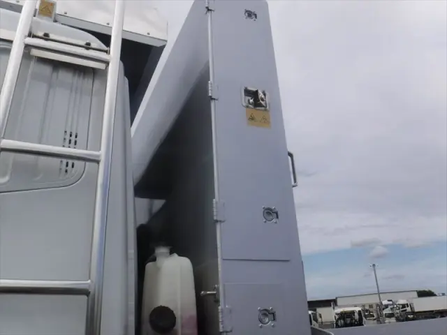 三菱 スーパーグレート 2PG-FS75HZ(8x4)の写真4