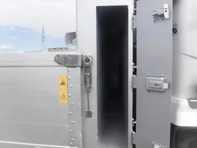 三菱 スーパーグレート 2PG-FS75HZ(8x4)の写真12