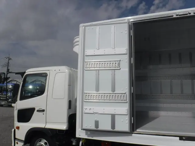 日野 レンジャー 2KG-FD2ABG(2WD)の写真8