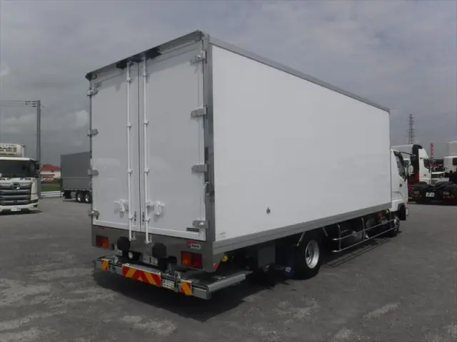 三菱 ファイター 2KG-FK65F(2WD)の写真11