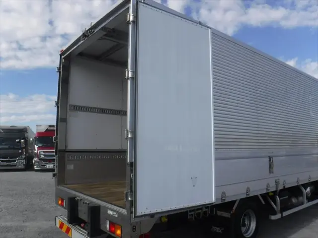 三菱 ファイター 2KG-FK65F(2WD)の写真16