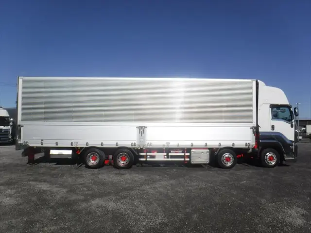 いすゞ ギガ 2PG-CYJ77C(8x4)の写真20