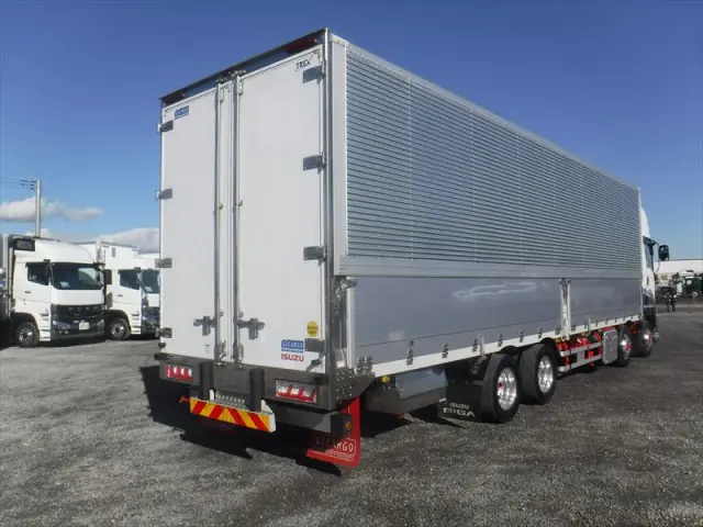 いすゞ ギガ 2PG-CYJ77C(8x4)の写真21