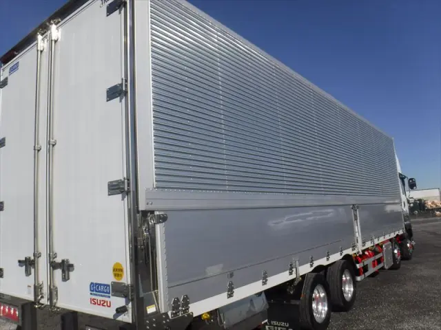 いすゞ ギガ 2PG-CYJ77C(8x4)の写真22