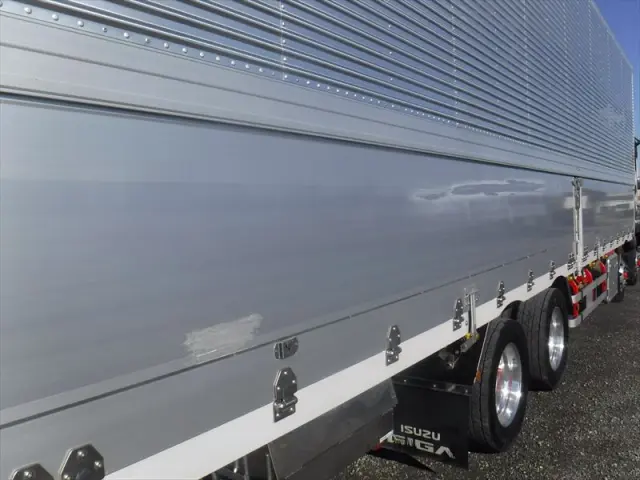 いすゞ ギガ 2PG-CYJ77C(8x4)の写真23