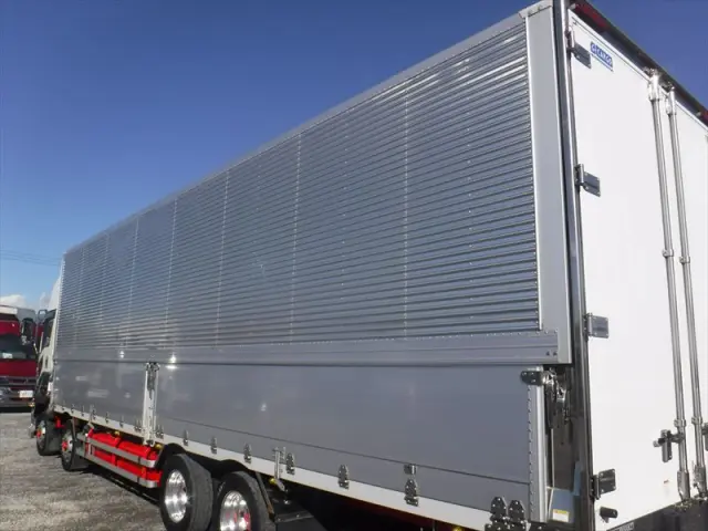 いすゞ ギガ 2PG-CYJ77C(8x4)の写真26