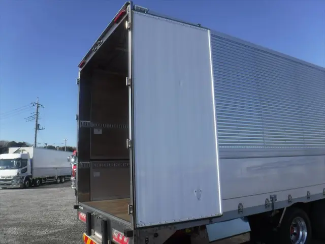 いすゞ ギガ 2PG-CYJ77C(8x4)の写真34