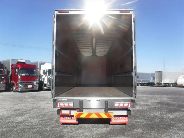 いすゞ ギガ 2PG-CYJ77C(8x4)の写真38