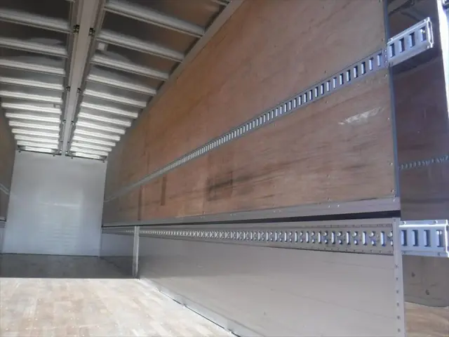 いすゞ ギガ 2PG-CYJ77C(8x4)の写真41