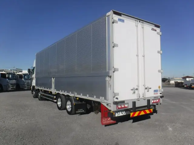 いすゞ ギガ 2PG-CYJ77C(8x4)の写真12