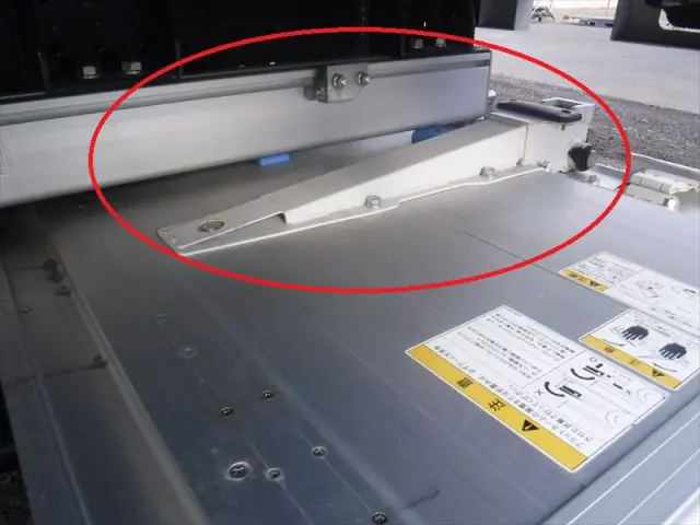 日野 プロフィア 2DG-FW1AHC(8x4)の写真17