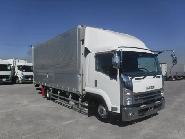 いすゞ フォワード 2RG-FRR90T2(2WD)の写真6