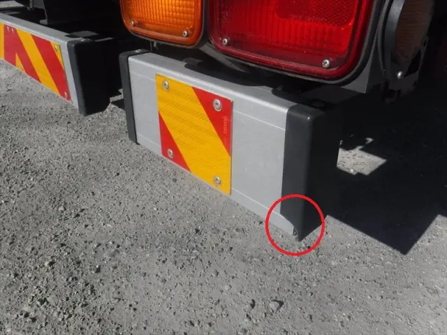 いすゞ フォワード 2RG-FRR90T2(2WD)の写真15