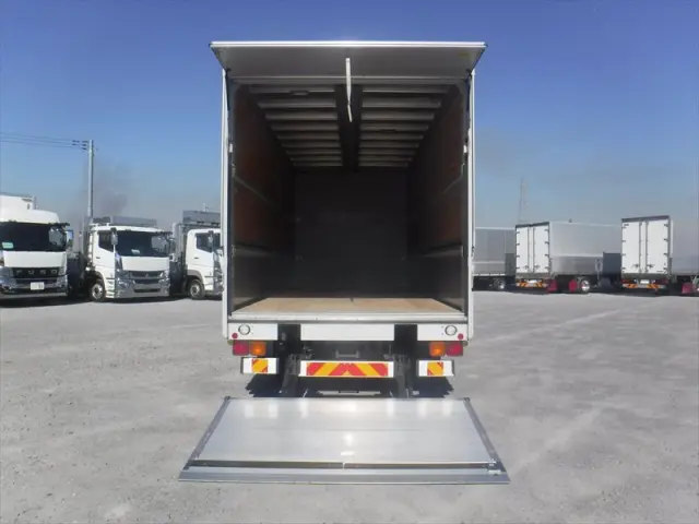 いすゞ フォワード 2RG-FRR90T2(2WD)の写真24