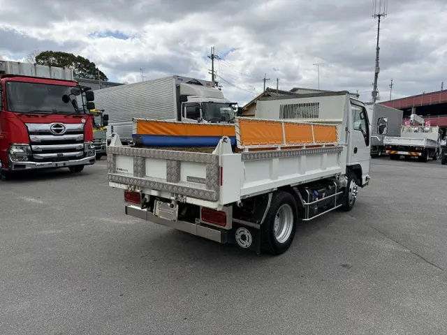 いすゞ エルフ 2RG-NKR88AD(2WD)の写真7