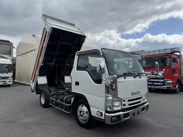 いすゞ エルフ 2RG-NKR88AD(2WD)の写真11