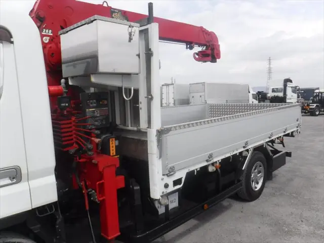 三菱 キャンター TPG-FEB50(2WD)の写真3