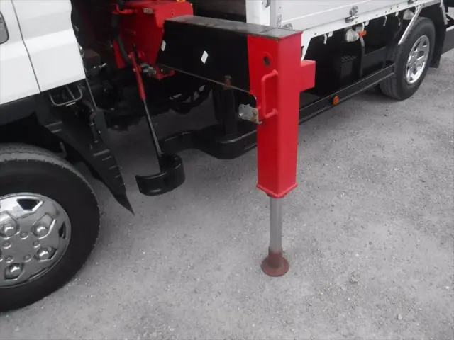 三菱 キャンター TPG-FEB50(2WD)の写真4