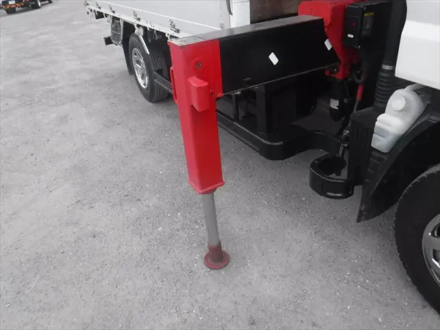 三菱 キャンター TPG-FEB50(2WD)の写真8