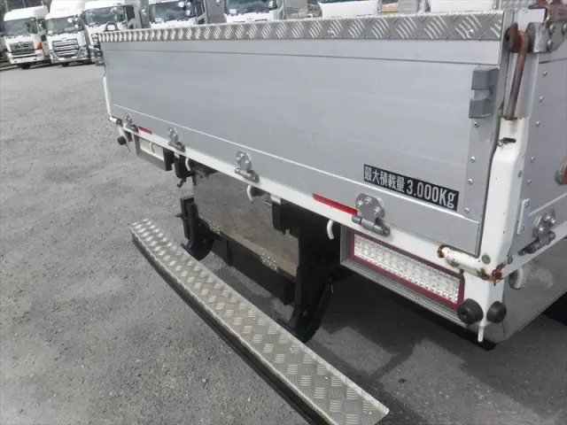 三菱 キャンター TPG-FEB50(2WD)の写真13