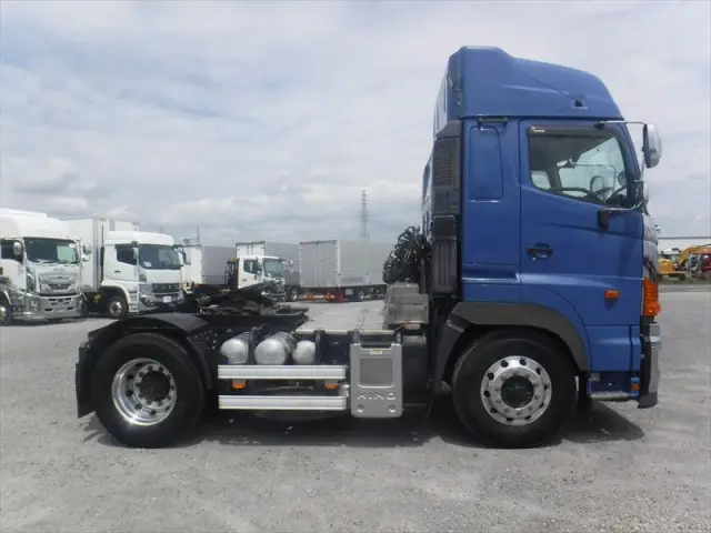 日野 プロフィア QPG-SH1EDDG(2WD)の写真18