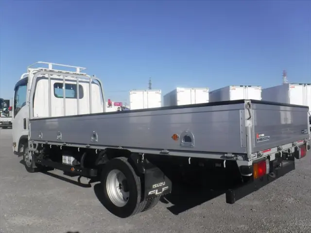 いすゞ エルフ 2RG-NLR88AR(2WD)の写真12