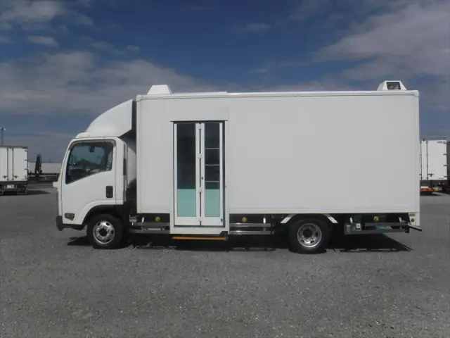 いすゞ エルフ TKG-NPS85AN(2WD)の写真4