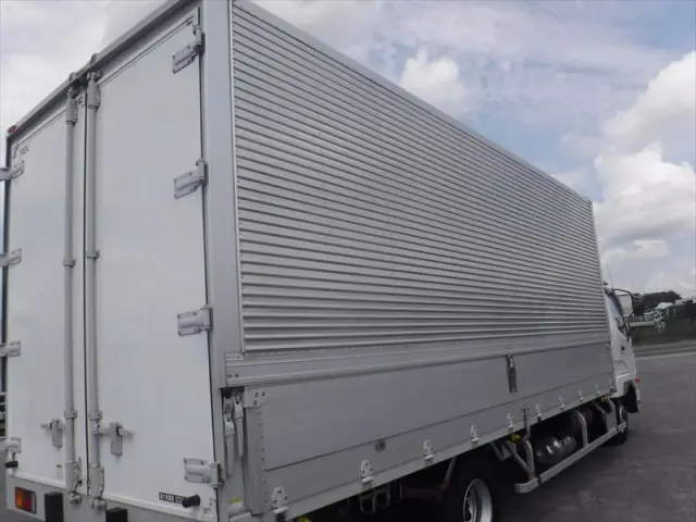 三菱 ファイター 2KG-FK61F(2WD)の写真13