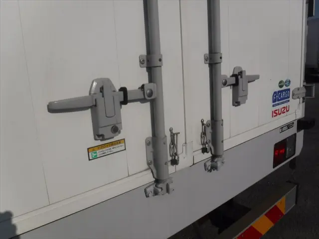 いすゞ フォワード 2RG-FRR90T2(2WD)の写真18