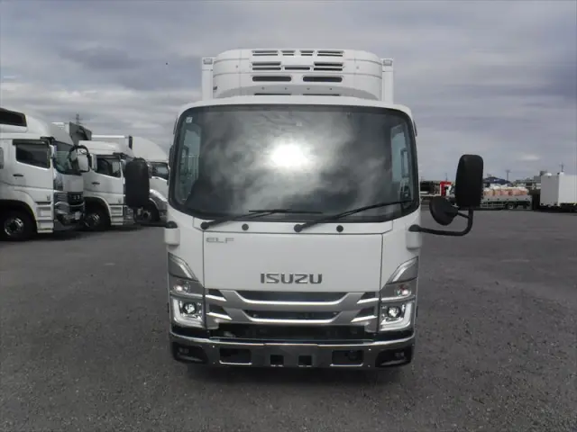 いすゞ エルフ 2RG-NLR88AN(2WD)の写真4