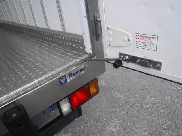 いすゞ エルフ 2RG-NLR88AN(2WD)の写真35