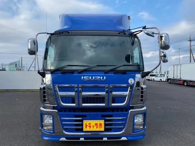 いすゞ ギガ QKG-CYJ77A(8x4)の写真2