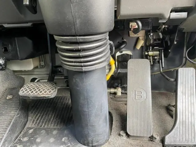 いすゞ ギガ QKG-CYJ77A(8x4)の写真16