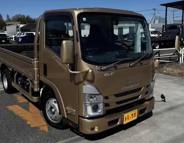 いすゞ エルフ 2RG-NMR88Rの写真1