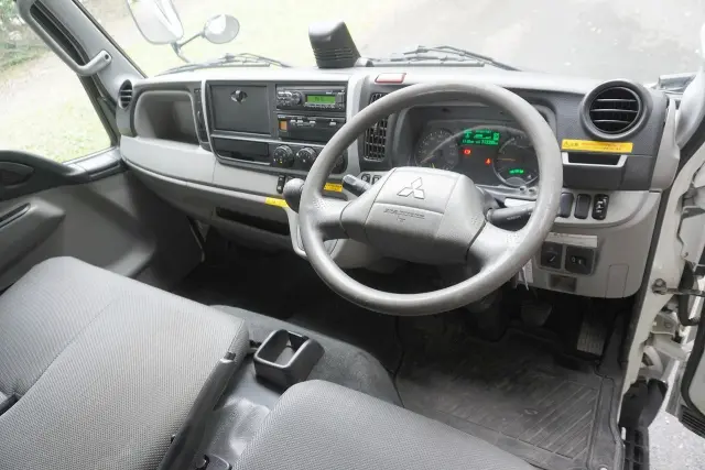 三菱 キャンター 2PG-FDA50(4WD)の写真3