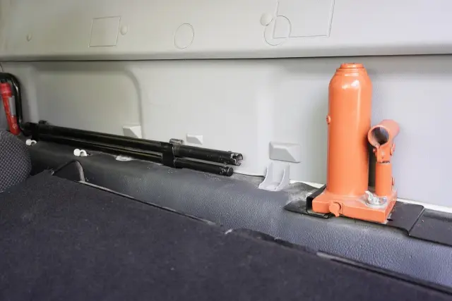 日産 アトラス TRG-FBA6W(2WD)の写真48