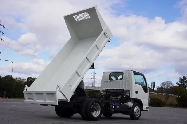 日産 アトラス 2RG-AKR88AD(2WD)の写真2