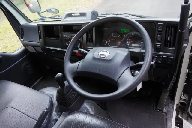 日産 アトラス 2RG-AKR88AD(2WD)の写真3