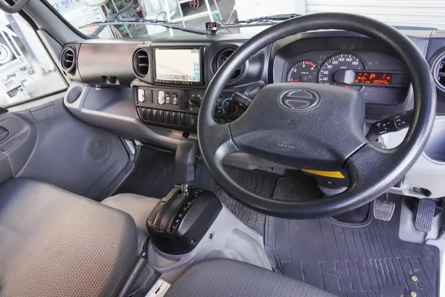 日野 デュトロ TKG-XZU605M(2WD)の写真3