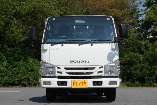 いすゞ エルフ 2RG-NHR88A(2WD)の写真8