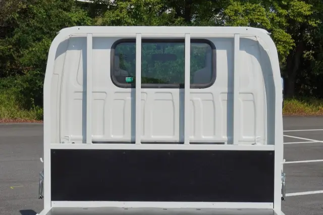 いすゞ エルフ 2RG-NHR88A(2WD)の写真20