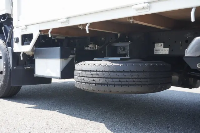 いすゞ エルフ 2RG-NHR88A(2WD)の写真26